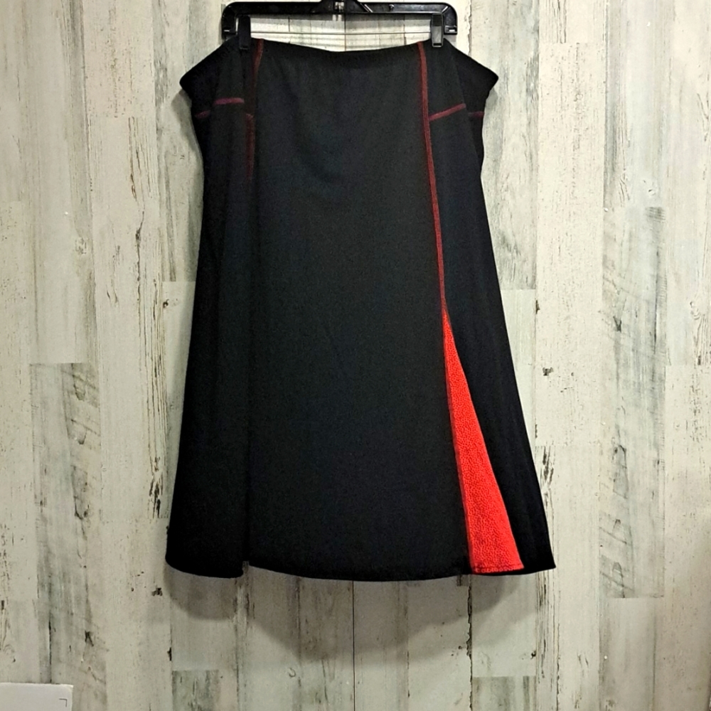 0722 N Touch Skirt